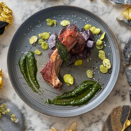 Les Treize Assiettes - & Restaurant