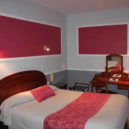 Hotell Les Treize Assiettes - & Restaurant