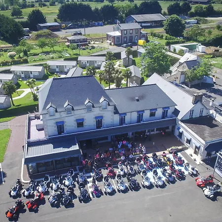 Hotell Les Treize Assiettes - & Restaurant Le Val-Saint-Père