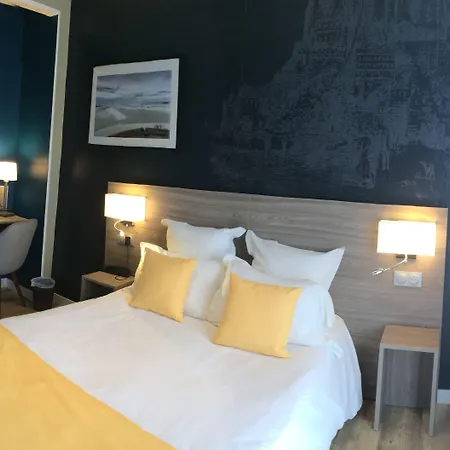 Les Treize Assiettes - & Restaurant Hotell 3*