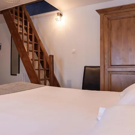 Les Treize Assiettes - & Restaurant 3* Le Val-Saint-Père