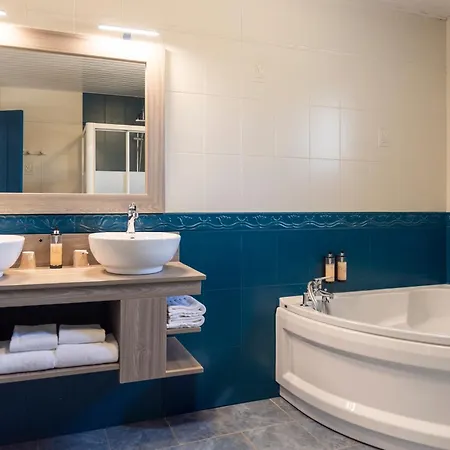 Hotel Les Treize Assiettes - Baie Du Mont-saint-michel Le Val-Saint-Pere