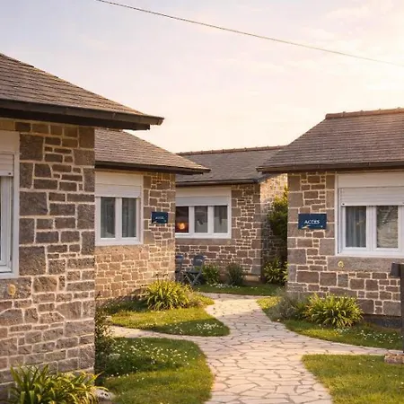 Hotel Les Treize Assiettes - Baie Du Mont-saint-michel 3*