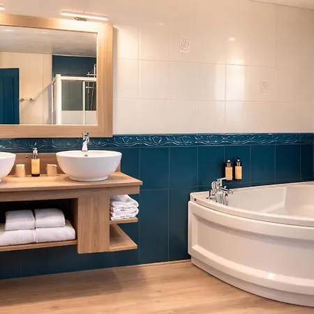 Hotel Les Treize Assiettes - Baie Du Mont-saint-michel Le Val-Saint-Père