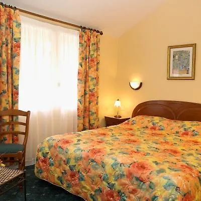 Hotel Restaurant Les 13 Assiettes 3*