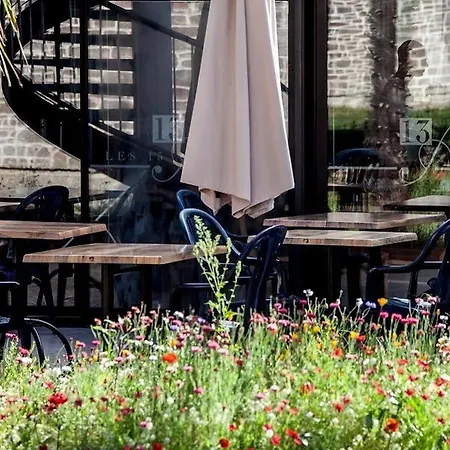 Les Treize Assiettes - & Restaurant Hotell Le Val-Saint-Père