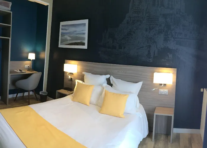 Les Treize Assiettes - Baie Du Mont-saint-michel Hotel 3*