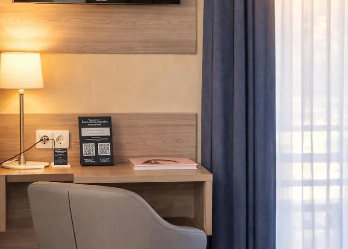 Les Treize Assiettes - Baie Du Mont-saint-michel Hotel