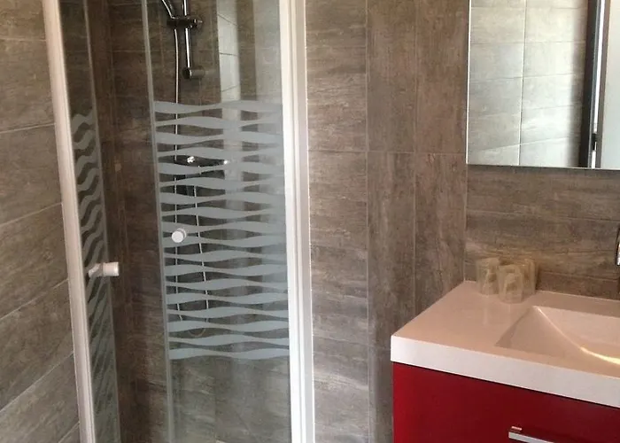 Les Treize Assiettes - Baie Du Mont-saint-michel Hotel 3*